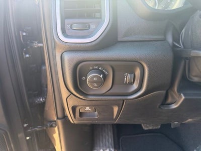 2026 RAM 1500 RAM 1500 EXPRESS CREW CAB 4X4 5'7' BOX