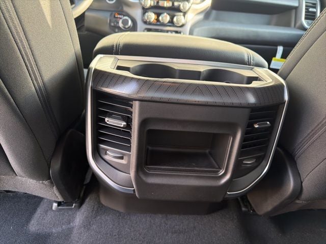 2026 RAM 1500 RAM 1500 EXPRESS CREW CAB 4X4 5'7' BOX