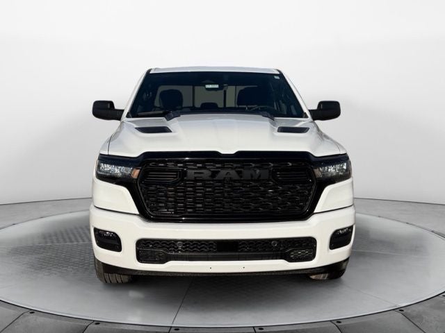 2026 RAM 1500 RAM 1500 EXPRESS CREW CAB 4X4 5'7' BOX