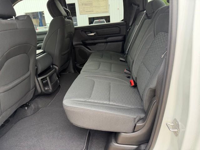 2026 RAM 1500 RAM 1500 EXPRESS CREW CAB 4X4 5'7' BOX
