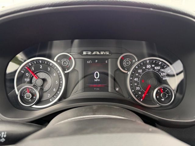 2026 RAM 1500 RAM 1500 EXPRESS CREW CAB 4X4 5'7' BOX