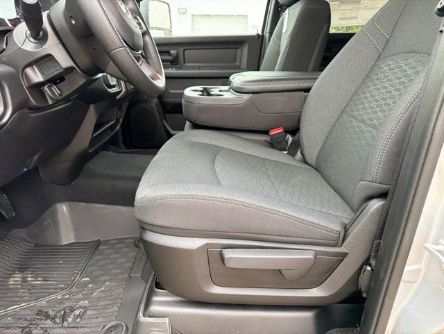 2026 RAM 2500 RAM 2500 WARLOCK CREW CAB 4X4 6'4' BOX