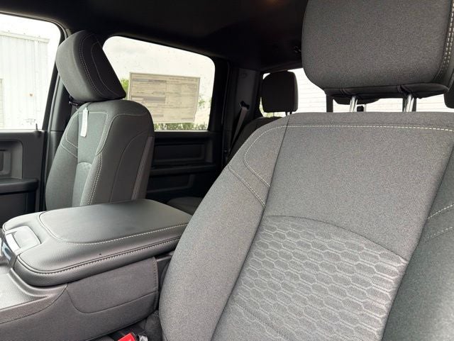 2026 RAM 2500 RAM 2500 WARLOCK CREW CAB 4X4 6'4' BOX