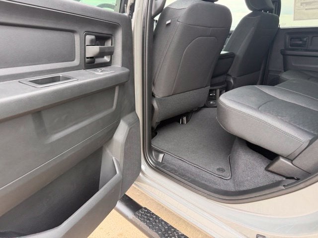 2027 RAM 2500 RAM 2500 BLACK EXPRESS CREW CAB 4X4 6'4' BOX
