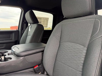 2027 RAM 2500 RAM 2500 BLACK EXPRESS CREW CAB 4X4 6'4' BOX