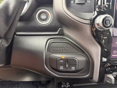2027 RAM 2500 RAM 2500 BLACK EXPRESS CREW CAB 4X4 6'4' BOX