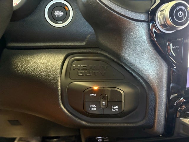 2026 RAM 2500 RAM 2500 TRADESMAN CREW CAB 4X4 8' BOX