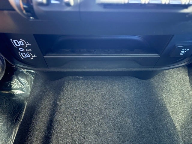 2026 RAM 2500 RAM 2500 TRADESMAN CREW CAB 4X4 8' BOX