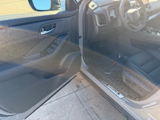 2026 Nissan Rogue Base