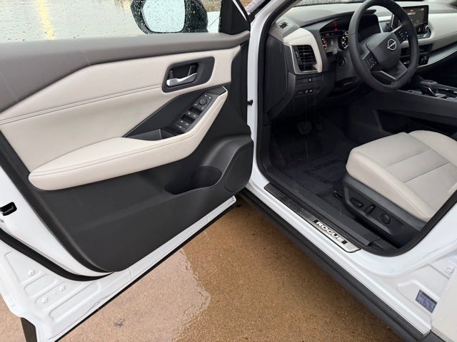 2026 Nissan Rogue Base