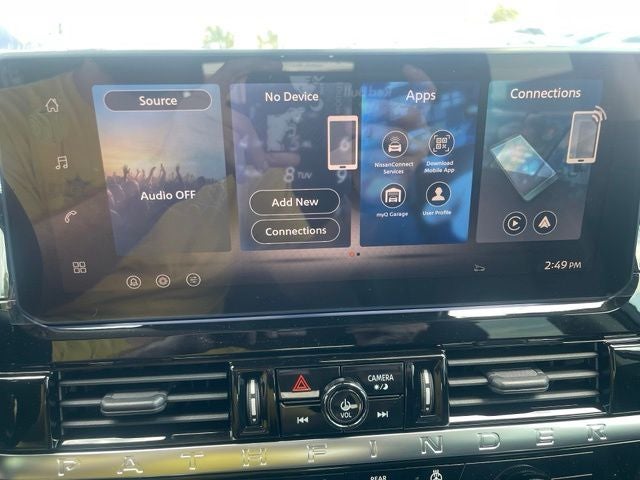 2026 Nissan Pathfinder SL